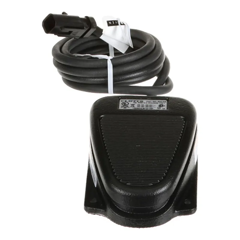 Peça código OEM 47701879 — PEDAL